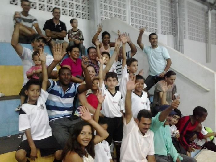 Familiares_e_amigos_dos_atletas_-_2012-10-05_20.54