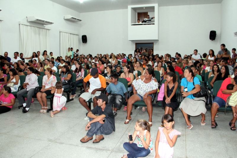 Vista parcial do Público durante o evento de formatura da Educação Infantil.