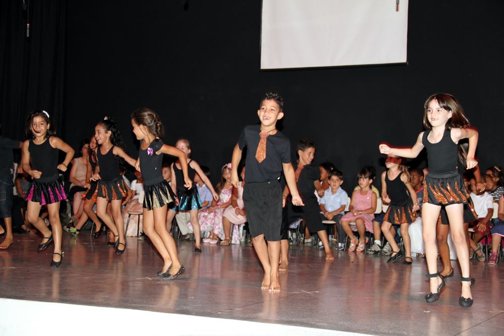 Alunos durante apresentação.