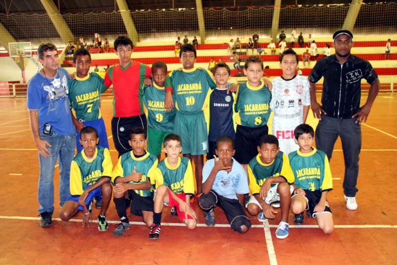 Festival esportivo de futsal e de futebol.