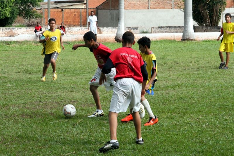 Festival esportivo de futsal e de futebol.