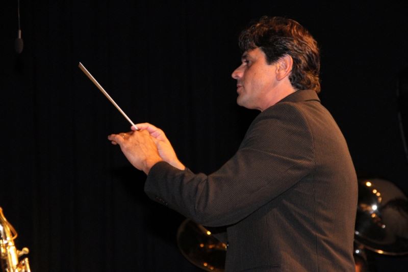 Maestro Wellington Reginaldo Rodrigues dos Santos.