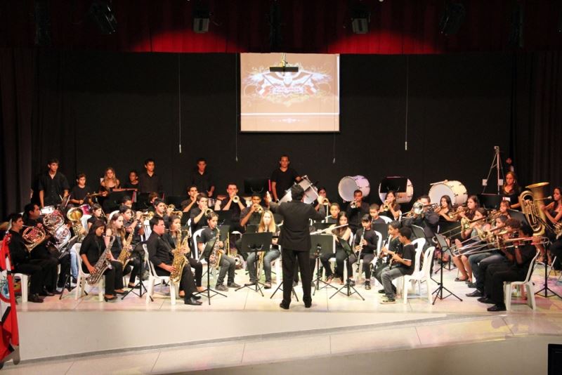 Durante apresentação da Orquestra no Palco da Sala de Teatro Cid Chagas.
