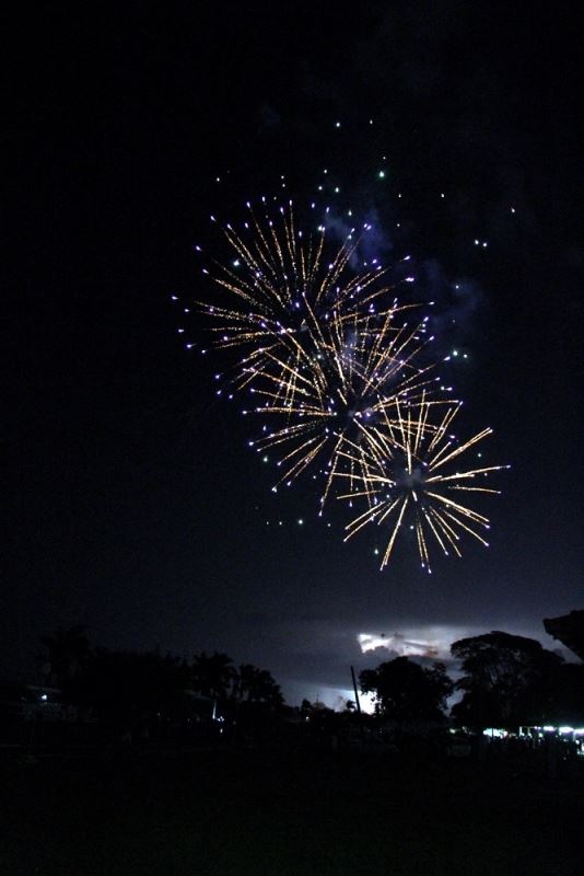 Show de fogos começou pouco depois das 0h e durou cerca de 17 minutos e foi assistida por turistas e moradores da cidade.