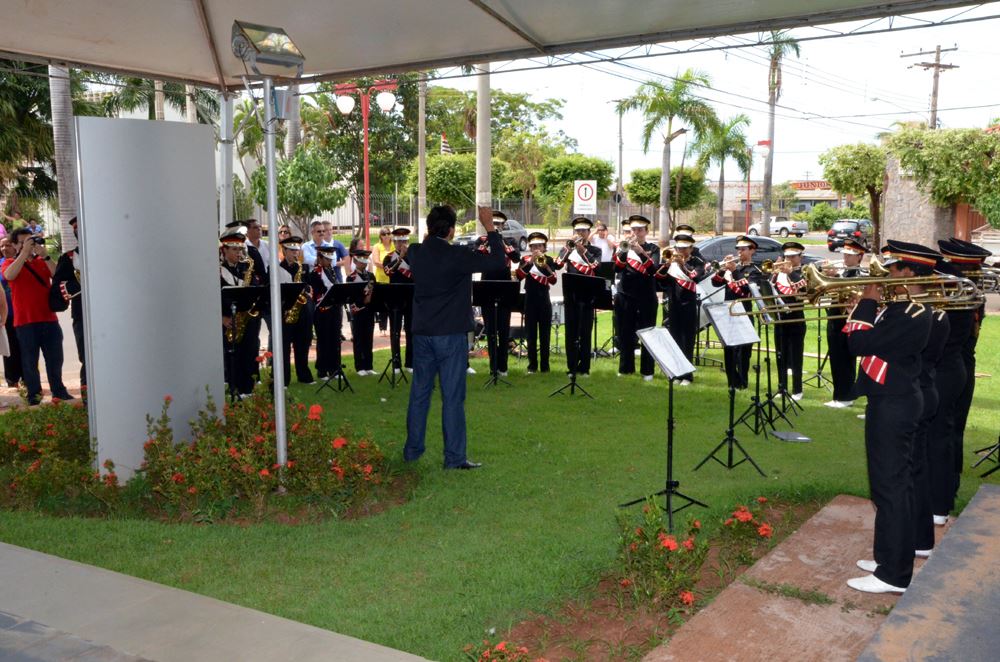 Orquestra de Sopros e Percussão da Facmol participou da Solenidade no Paço Municipal “Francisco Martins Vidal” no primeiro dia do ano.