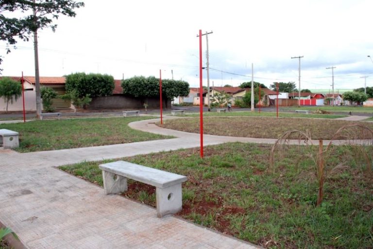 A Prefeitura da Estância Turística de Pereira Barreto conclui a construção da Praça da Convivência situada no bairro Jardim Oitis