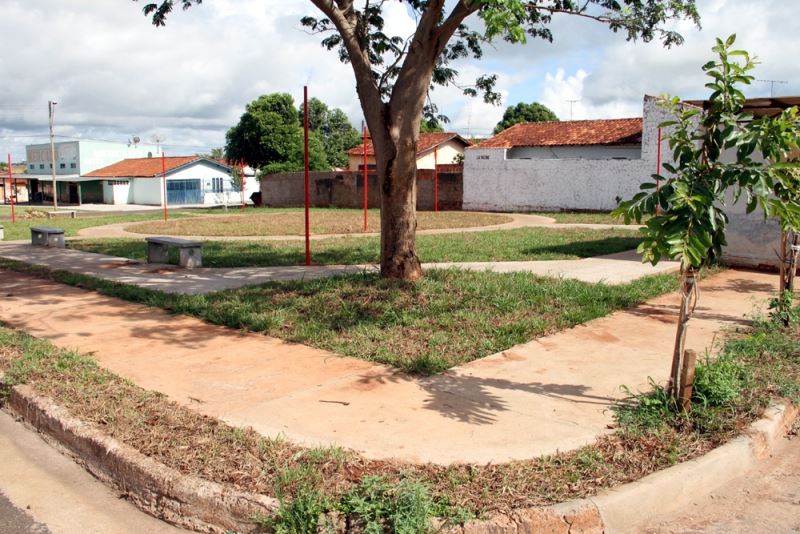 Praça da Convivência situada no bairro Jardim Oitis.