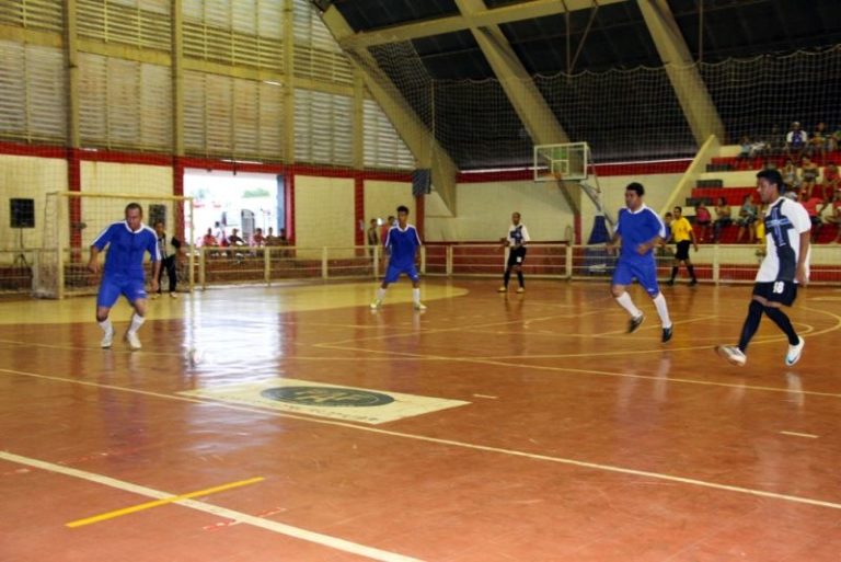 Três jogos agitaram a plateia, que pôde ver partidas bem disputadas.