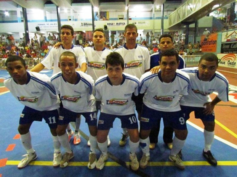 Equipe de Futsal Adulto Masculino do DME, que está disputando o 42º Campeonato Abertos de Futsal Masculino de Jales.