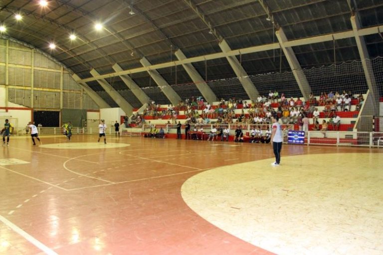 Lance de partida disputada nesta quinta feira 24 de janeiro
