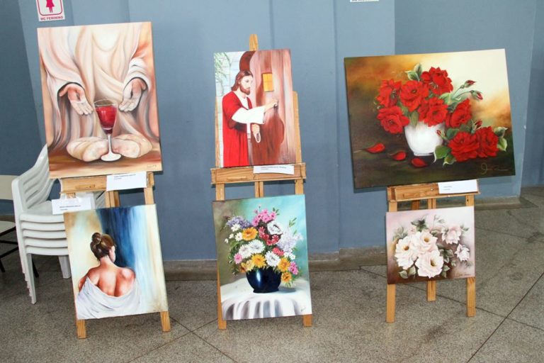 A semana de Exposição dos trabalhos dos cursos oferecidos pela Prefeitura da Estância Turística de Pereira Barreto