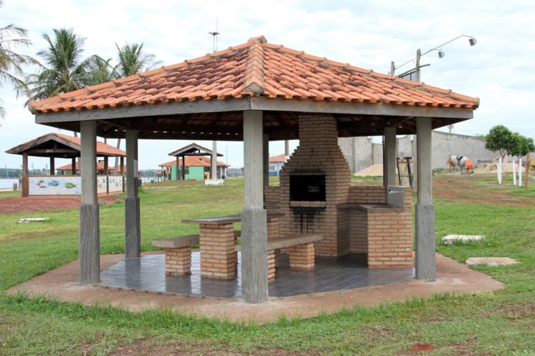 Interdição nos Quiosques e Cantinas da Praia Pôr-do-sol