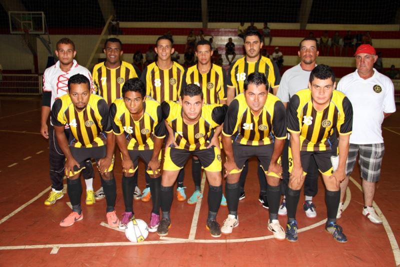 Equipe de Mirandópolis que participa do Campeonato Regional de futsal 2013