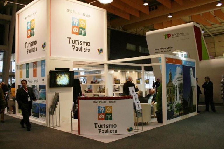 Stand da APRECESP na Feira Internacional de Turismo de Lisboa - BTL/2013. Presentes em Lisboa também as Estâncias Bertioga, Embu das Artes, Ibirá, Pereira Barreto, Ilhabela, Itu, São Roque e Guarujá