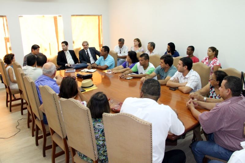 Participantes na Reunião sobre o Plano Diretor de Turismo realizada no Paço Municipal