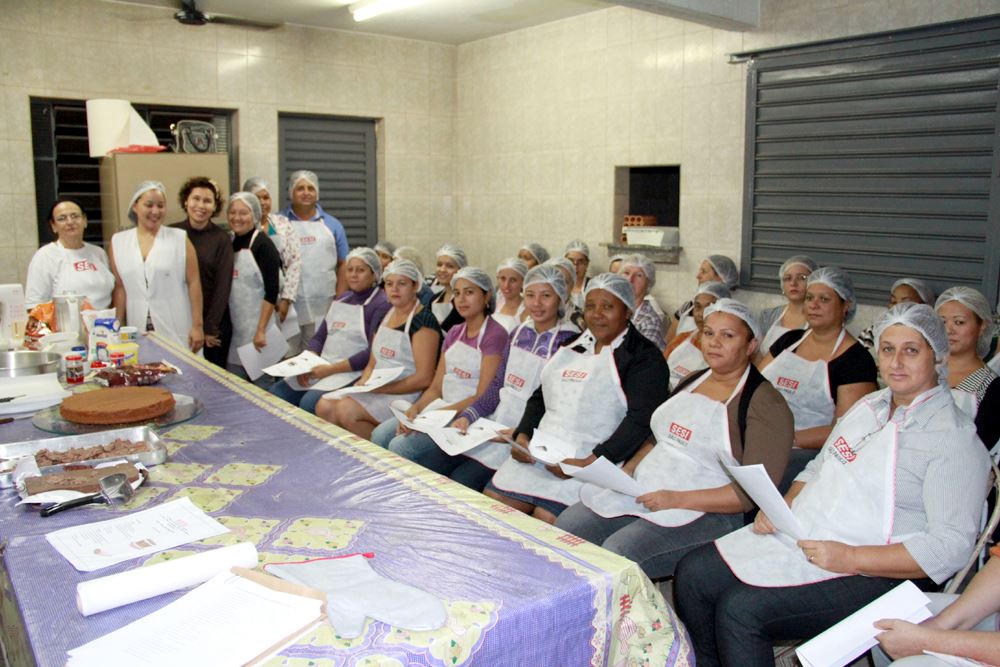  Foto de Arquivo destaca os participantes do último Curso de Culinária de Geração de Renda, realizado em Pereira Barreto