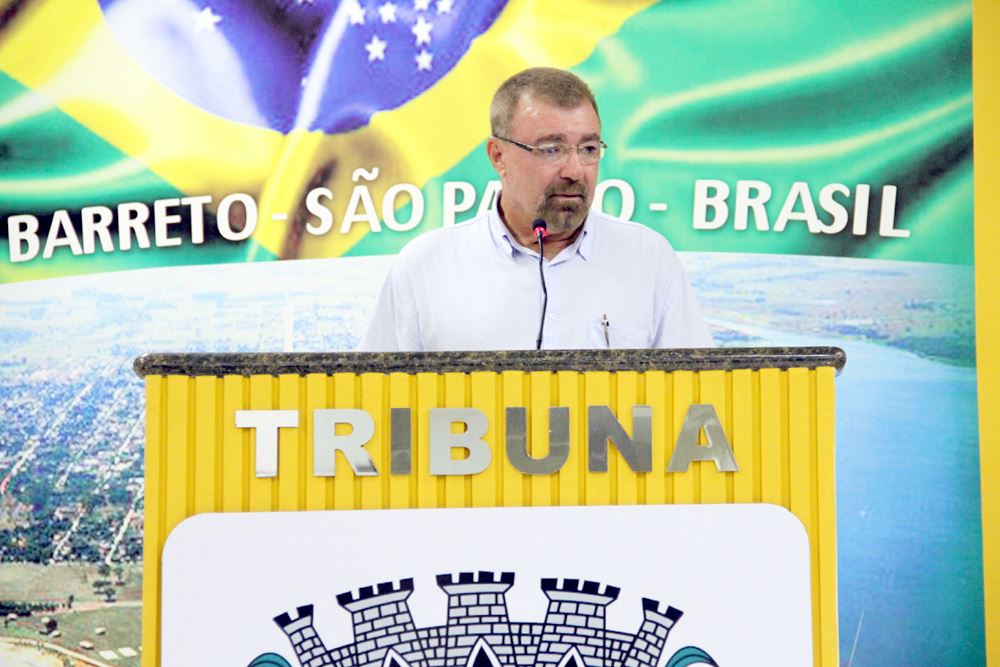 Eng. Marco Antônio Machado esclareceu duvidas dos Vereadores a respeito das obras no município.