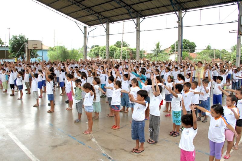 As atividades da Semana Saúde em Movimento aconteceu nesta sexta-feira (05), na EMEB Com. Hirayuke Enomoto  e movimentou funcionários e professores da escola