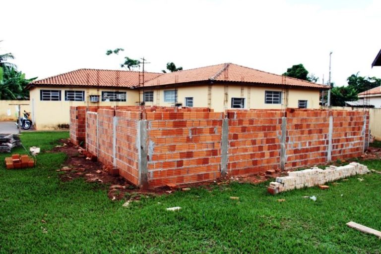 01- Foto: Obras de ampliação na UBS “Celestino de Carvalho” no bairro do Jardim Ipê