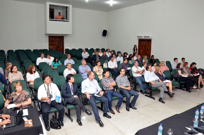 Foto: Vista parcial do público presente na reunião no auditório “Cid Chagas”, em Pereira Barreto