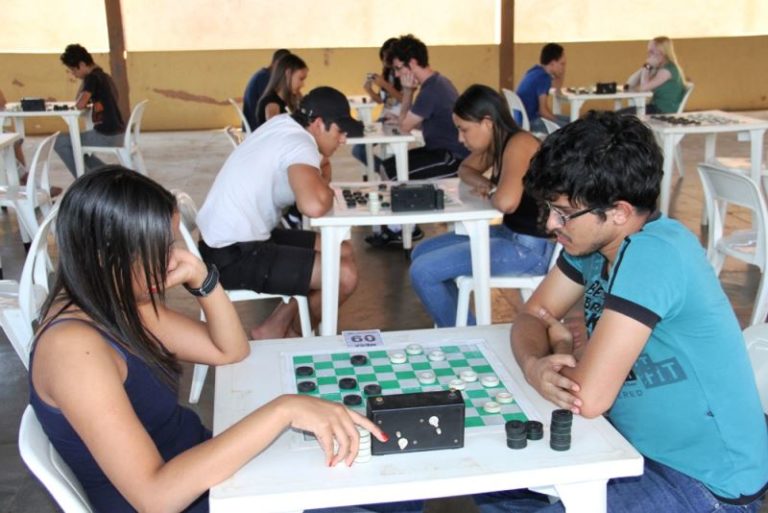 Foto: Equipe de Damas de Pereira Barreto participando de campeonato da modalidade