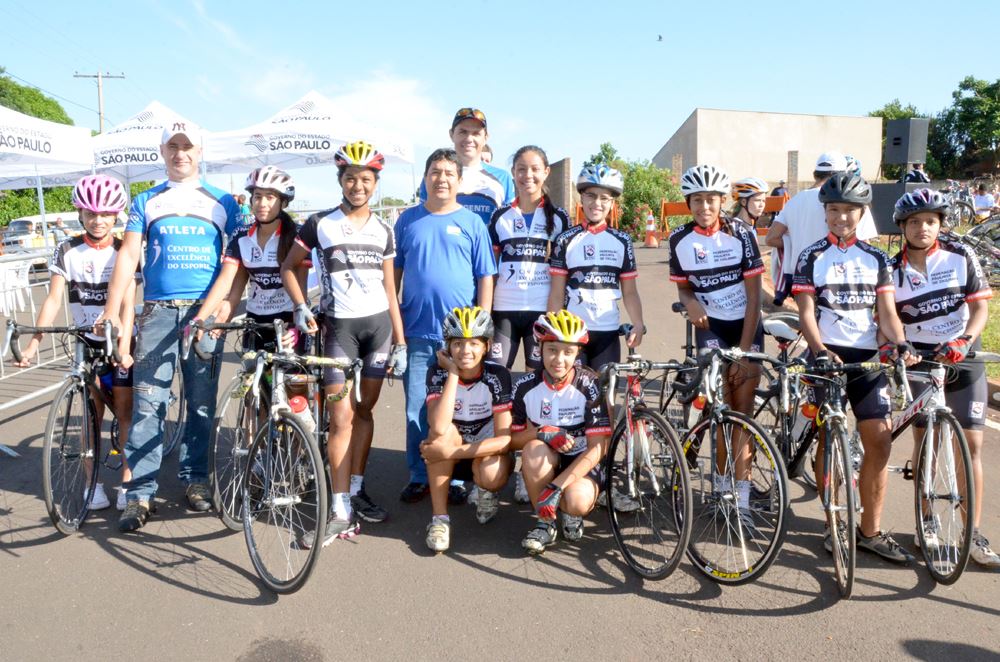 Foto: Equipe de ciclismo de Pereira Barreto