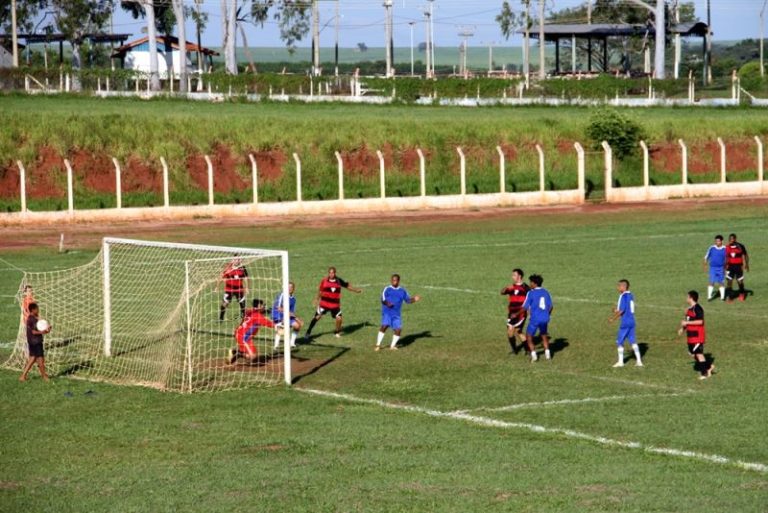 Foto: Lance da partida entre Pebec e Sergomel