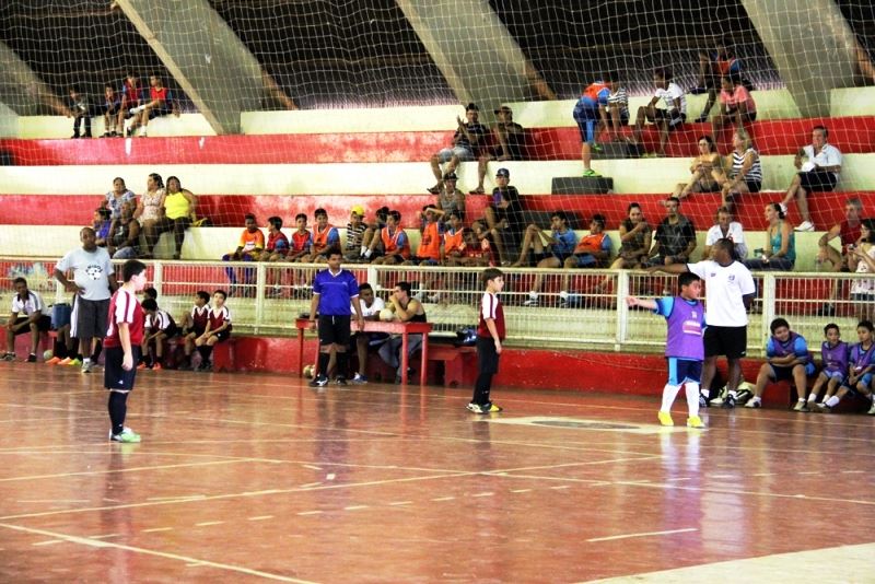 Suzanápolis, Nova Canaã Paulista, Ilha Solteira e Auriflama jogam em três categorias no Ginásio Municipal de Esportes “Stélio Maia”