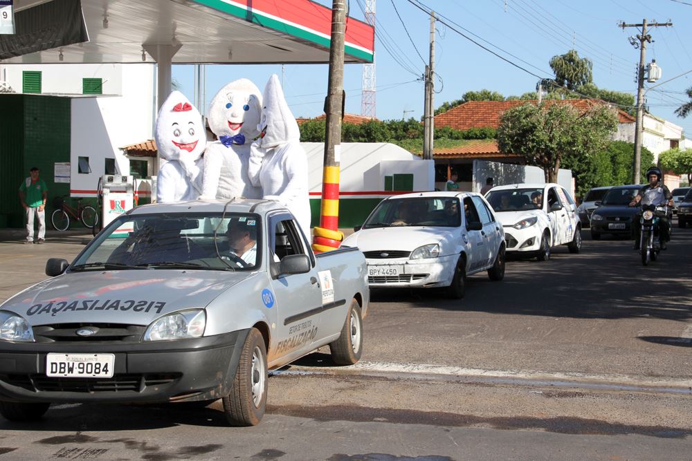 Carreata com a participação do Zé Gotinha, Maria e Pedrinho Gotinha, realizada na última sexta-feira (07), serviu para divulgar o inicio da Campanha Contra a Paralisia Infantil