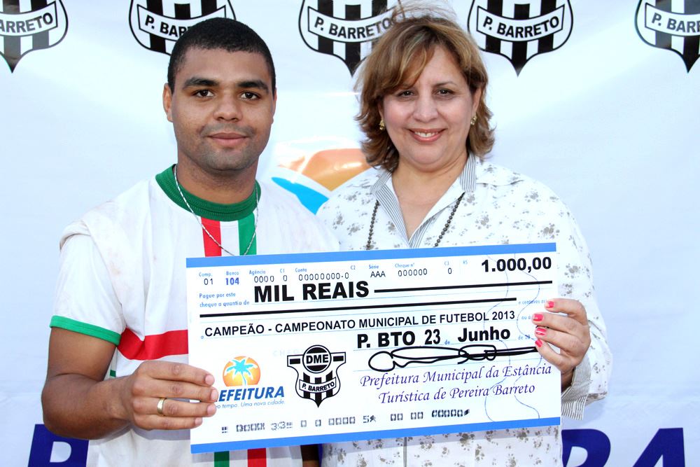 Foto: Equipe campeã Fak Academia, recebeu uma premiação de R$ 1.000,00