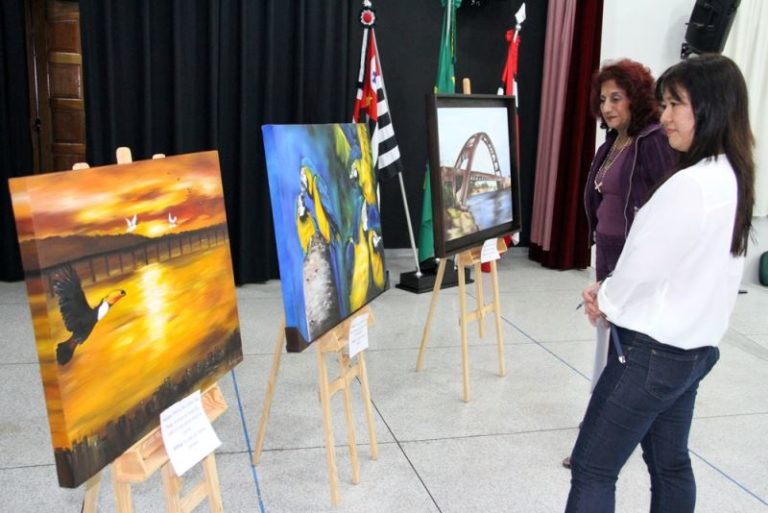 Jurados observando Pintura Óleo Sobre Tela