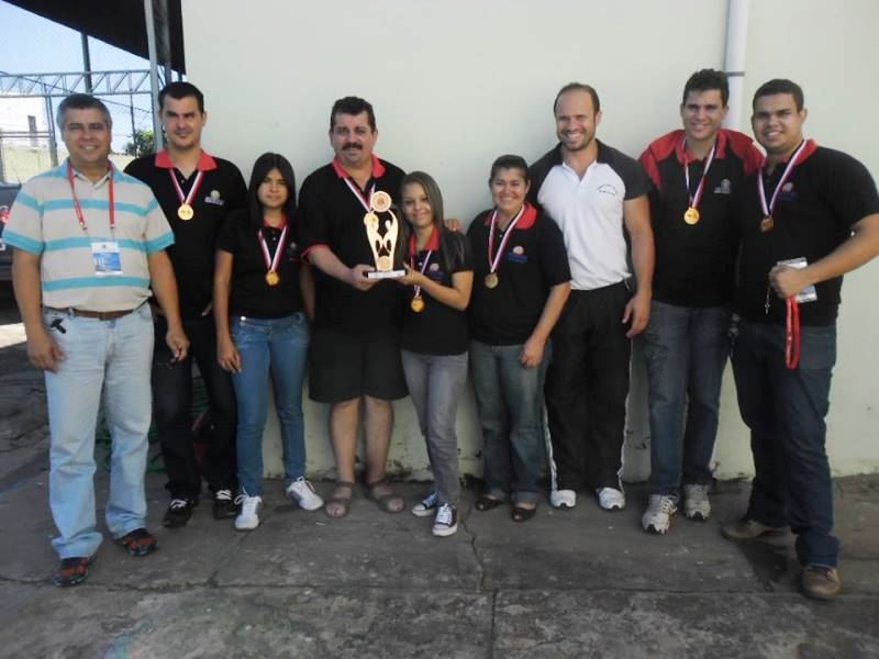 Equipe de Damas que conquistou o terceiro lugar nos Jogos Regionais do Interior