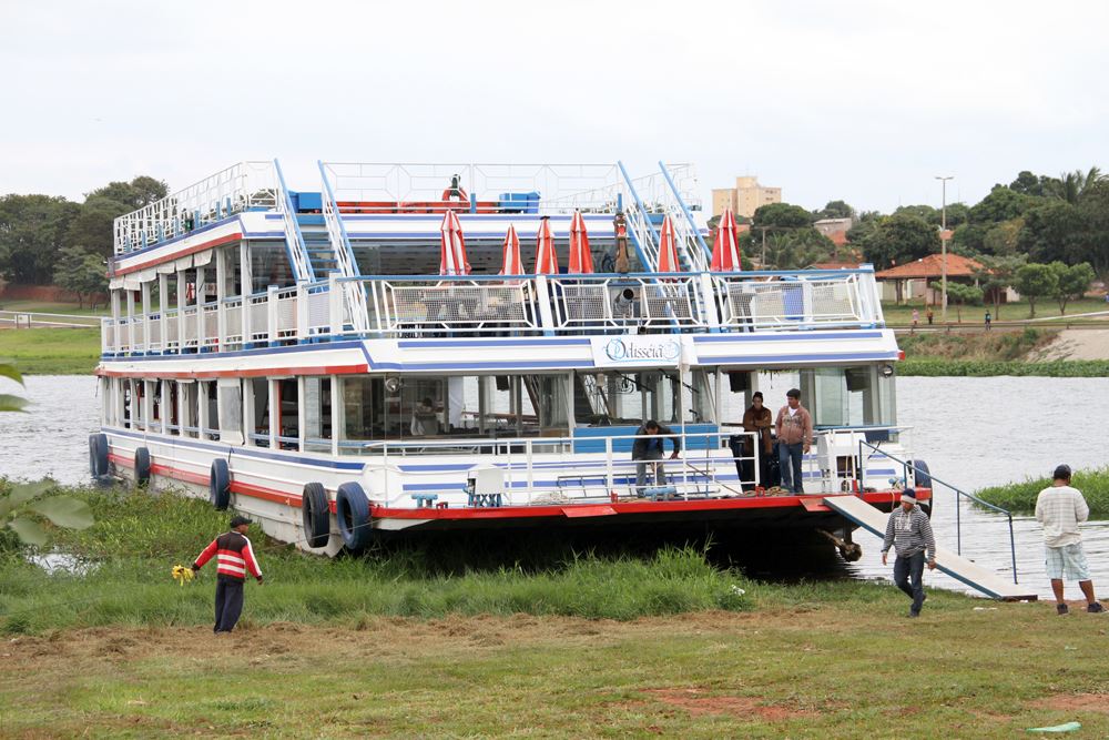 Barco Odisseia promoverá passeios turísticos pelo município de 25 a 26 de Julho