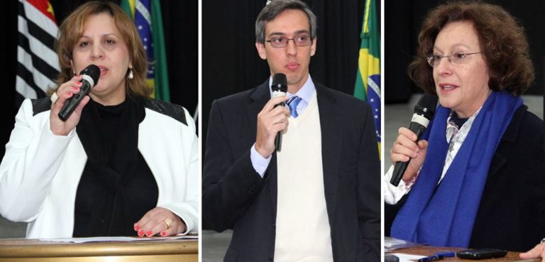 Da esq. para a dir.: a Secretária de Educação Marialba Carneiro, Exmo. Dr. Gabriel Marson Junqueira e a palestrante Suely Maia