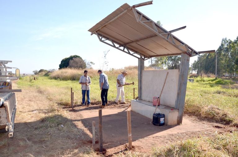 Obra visa proporcionar mais conforto para os usuários do transporte rural.