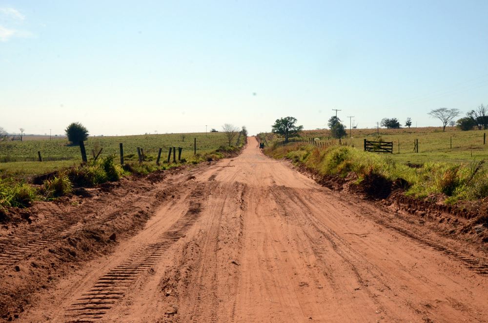 Estrada do Cotovelo, que dá acesso à Fazenda Esmeralda