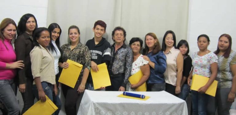 Formatura do Curso de Manicure e Pedicuro realizada no último semestre
