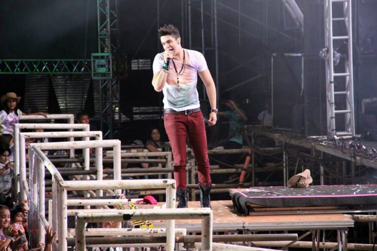 FIAP Luan Santana dbb32