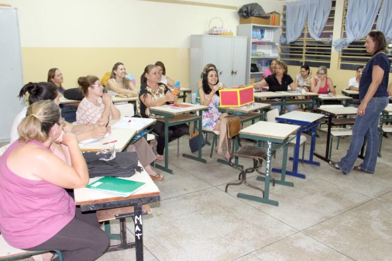 Uma das oficinas foi realizada nesta quarta-feira na EMEI Assumpta Scatena Garcia