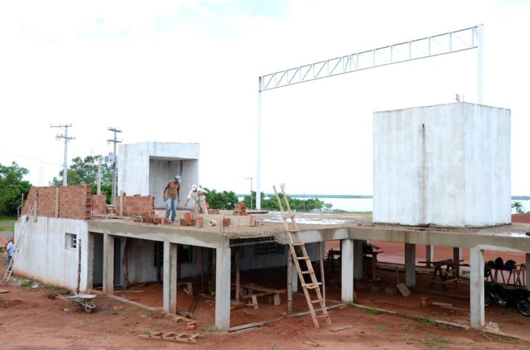 Espaço Multiuso na Praia Municipal