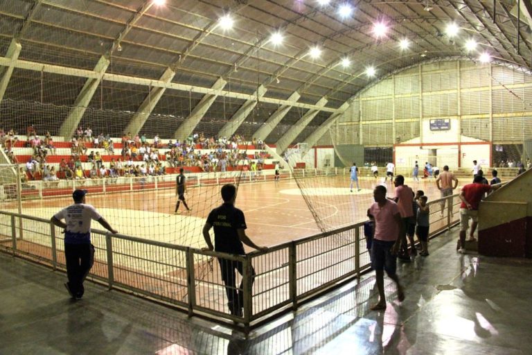 Vista do Ginásio Municipal de Esportes