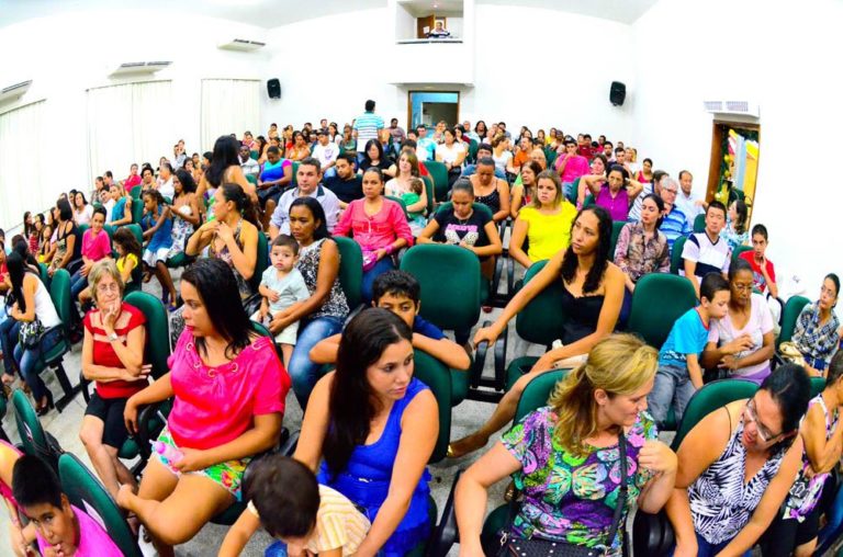 Público presente à Casa da Cultura