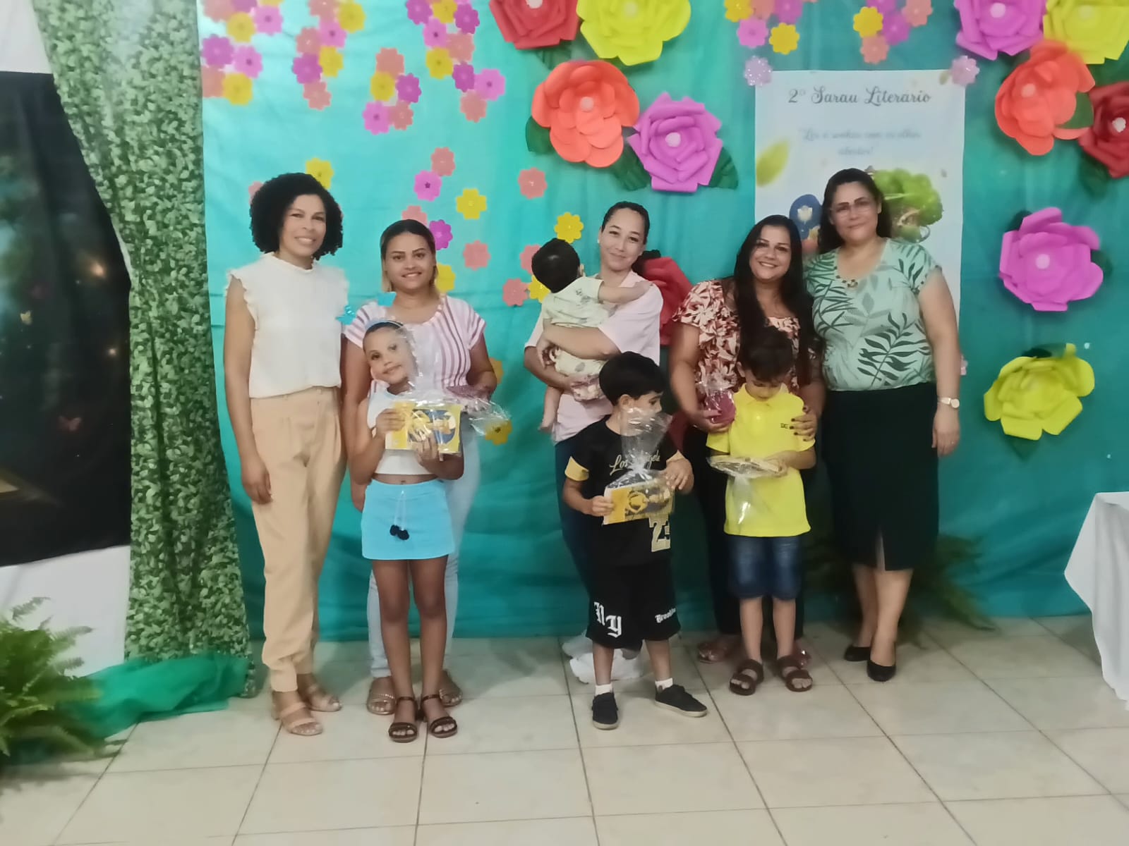 EMEI Marquês de Rabicó realiza Sarau Literário e encanta famílias em celebração à imaginação